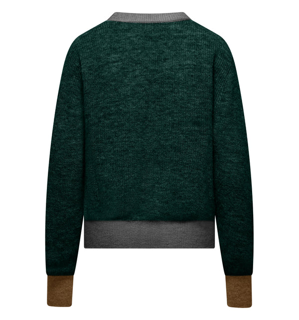 Women's long-sleeved crew neck sweater