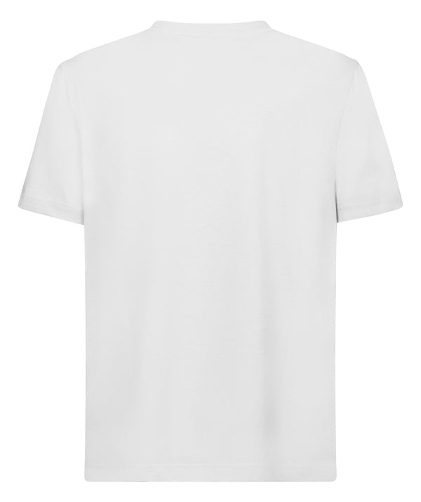 Man’s short-sleeved T-shirt